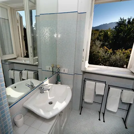 Villa Anacapri Sleeps 6 Pool Air Con Wifi *