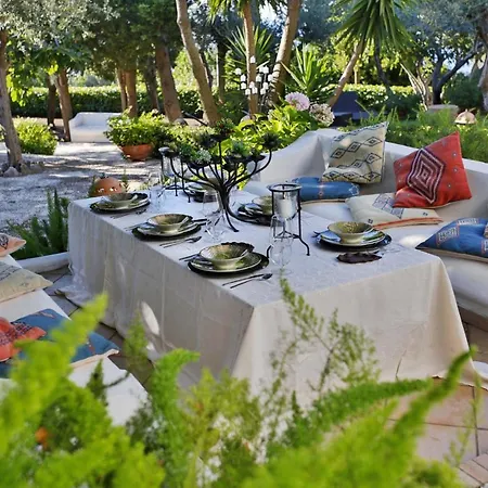 Villa Anacapri Sleeps 6 Pool Air Con Wifi *